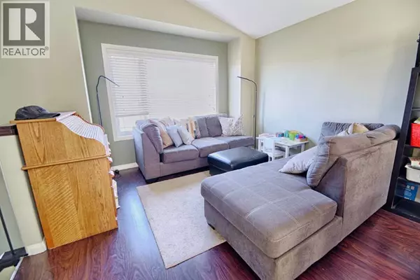 Lethbridge, AB T1H5R9,578 Margaret Sutherland Crescent N