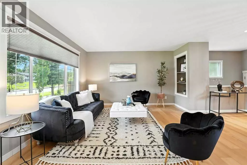 Calgary, AB T2J0A7,284 Acadia Drive SE