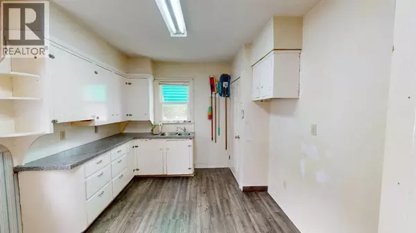 Lethbridge, AB T1J1K6,1212 7 Avenue S