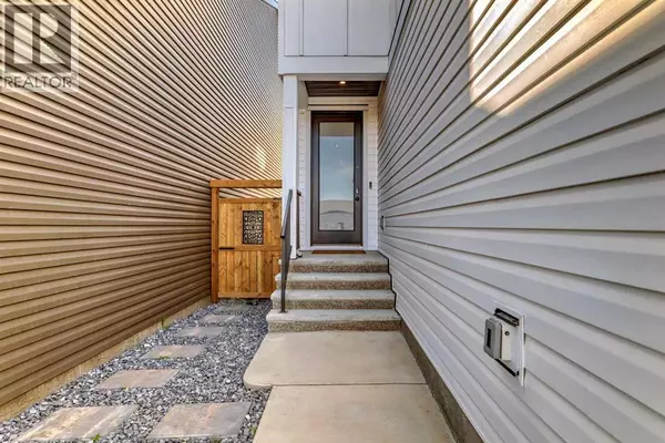 Calgary, AB T3S0G8,248 Lavender Manor SE