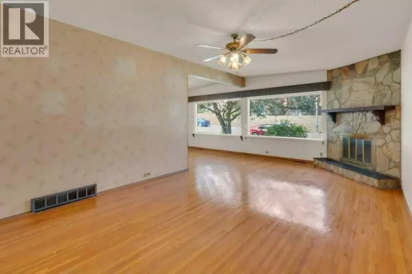 Calgary, AB T2K2L3,4916 Norquay Drive NW