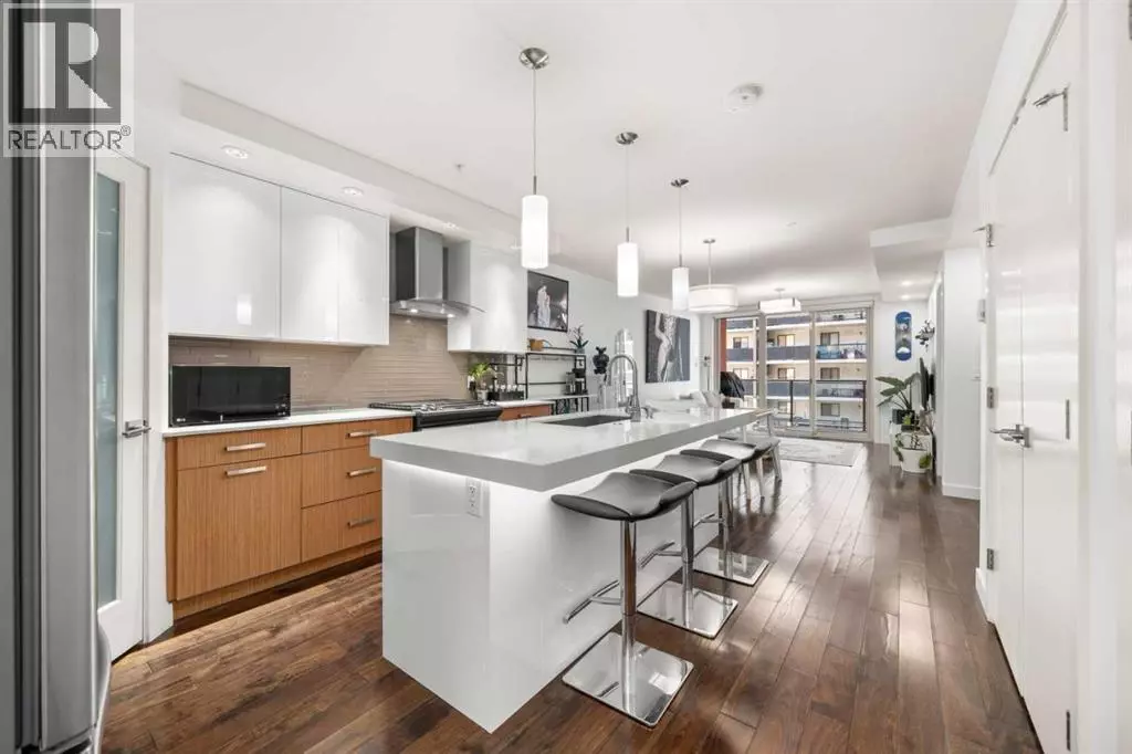 Calgary, AB T2R0S5,302, 1029 15 Avenue SW
