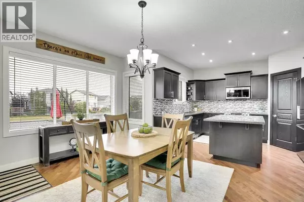 Airdrie, AB T4B0J9,142 Luxstone View SW