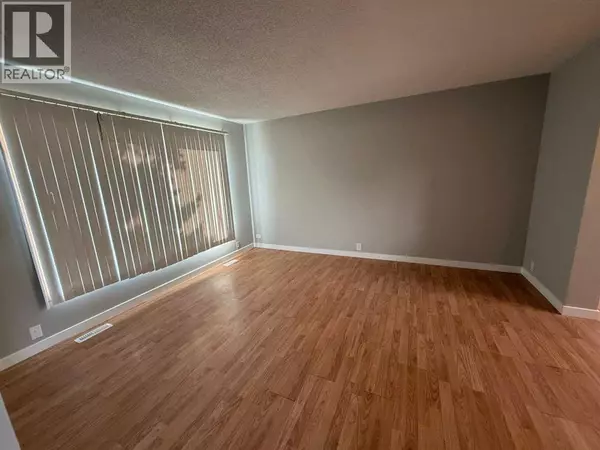 Calgary, AB T2A6V5,74 Aberdare Way NE