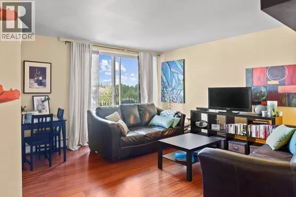 Calgary, AB T2T4W1,404, 1811 18A Street SW