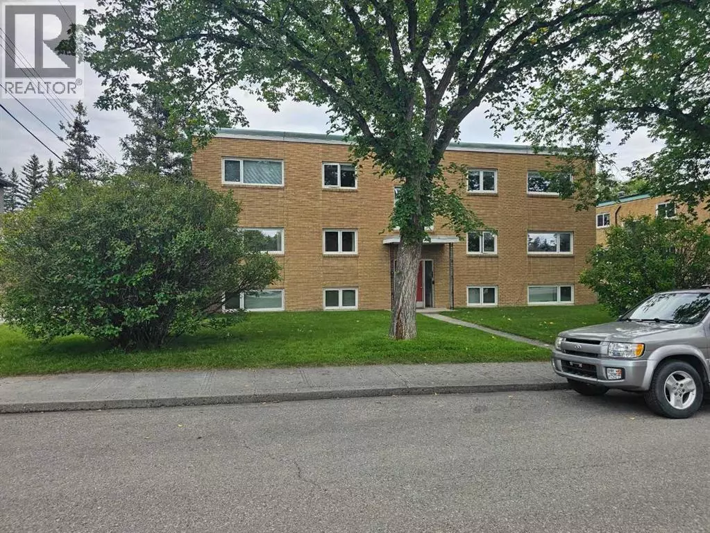 Calgary, AB T2M3W4,2312 22 Street NW