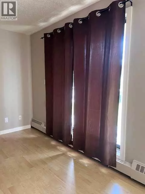Red Deer, AB T4R1V4,202, 49 Bennett Street