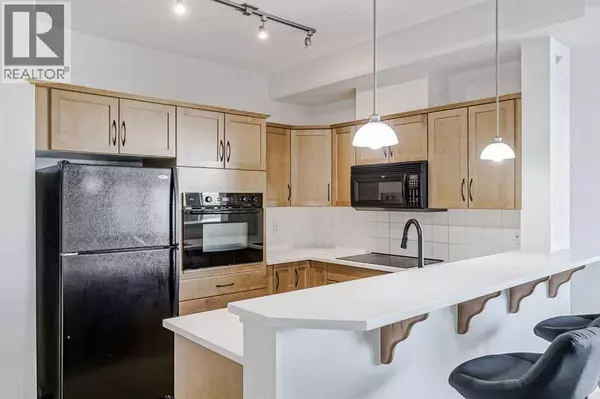 Calgary, AB T2L0Y2,403, 3111 34 Avenue NW