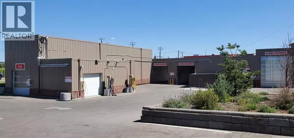 Calgary, AB T2C0E4,2404 68 Avenue