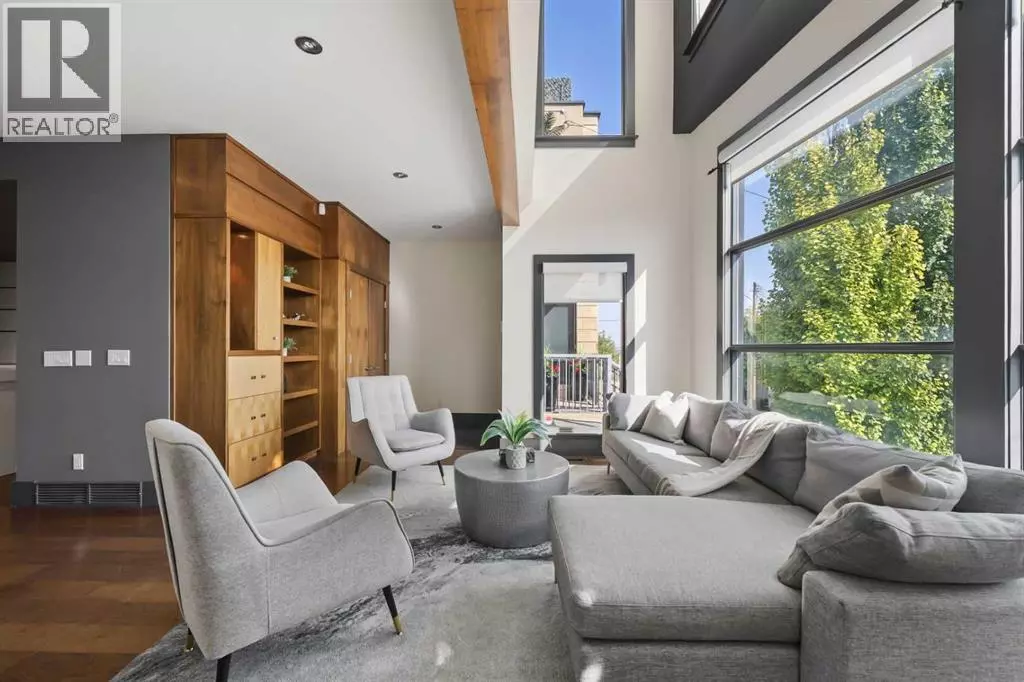 Calgary, AB T2T4M7,2217 17 Street SW