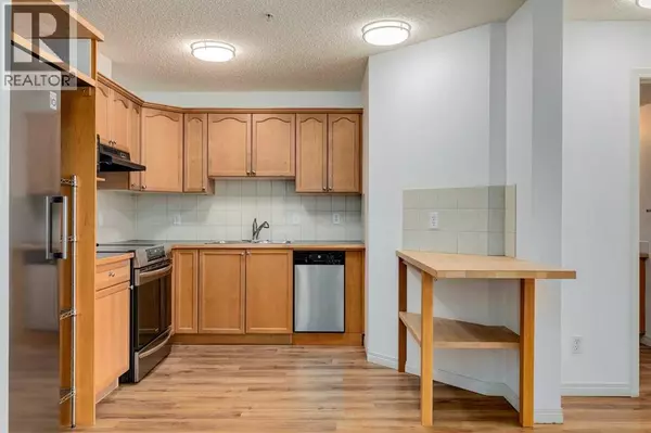 301, 128 Centre Avenue, Cochrane, AB T4C1Z4