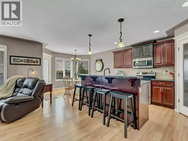 Medicine Hat, AB T1B0G8,246 Somerset Road SE
