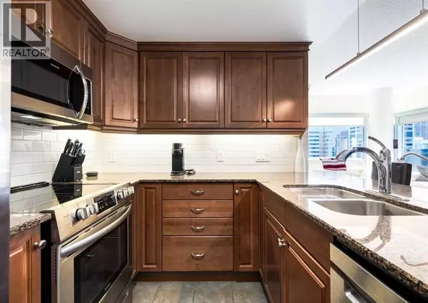 Calgary, AB T2P5P6,1707, 920 5 Avenue SW