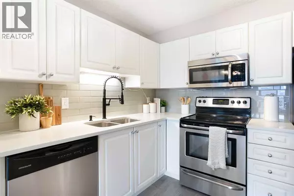 Airdrie, AB T4B2W4,2308, 604 8 Street SW
