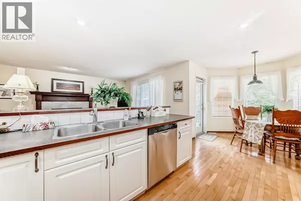 Cochrane, AB T4C1N7,83 Gleneagles Close