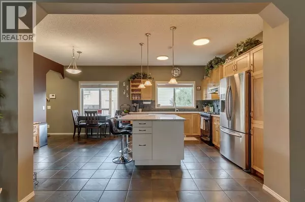 Calgary, AB T2Z4N3,210 Elgin View SE