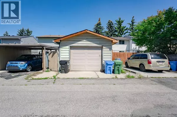 Calgary, AB T2B2C7,3921 30 Avenue SE