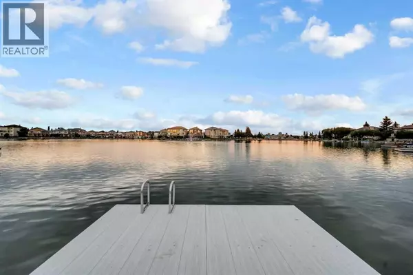 Calgary, AB T3J3J6,208 Coral Shores Bay NE