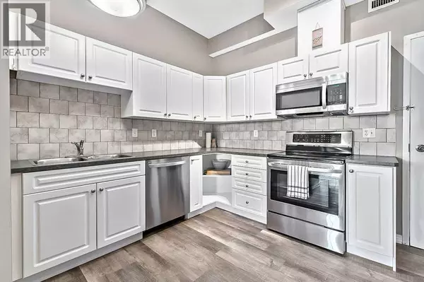 Okotoks, AB T1S1K2,205, 144 Crescent Road
