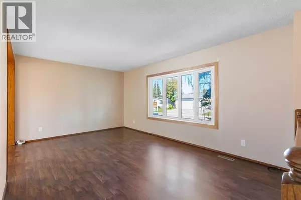 Airdrie, AB T4A1K9,125 Big Springs Drive