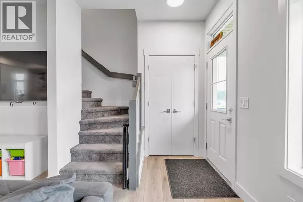 Cochrane, AB T4C3B8,584 River Avenue