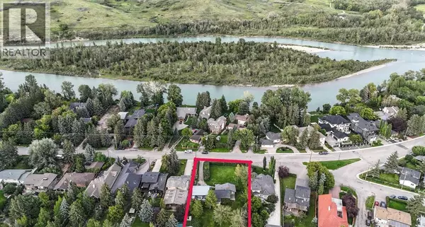 Calgary, AB T3B2C9,6807 Bow Crescent NW