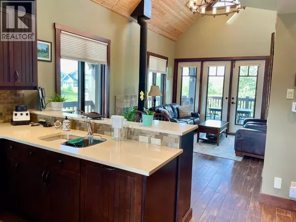 Rural Rocky View County, AB T4C1B1,249 Cottageclub Crescent