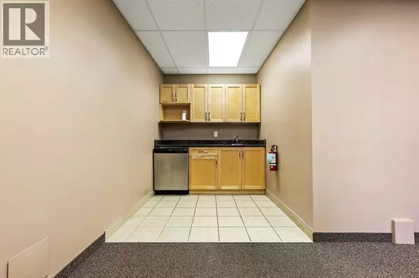 Calgary, AB T3J5L3,311, 32 Westwinds Crescent NE