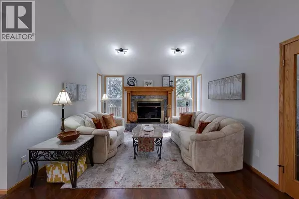 Vulcan, AB T0L2B0,616 Memorial Avenue