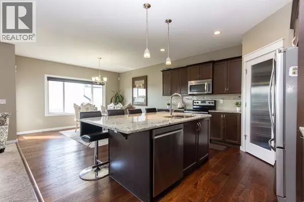 Red Deer, AB T4P0N8,98 Timberstone Way