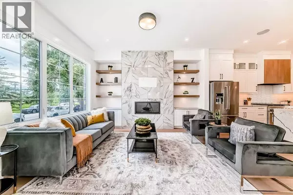 Calgary, AB T3E8G9,2426 53 Avenue SW