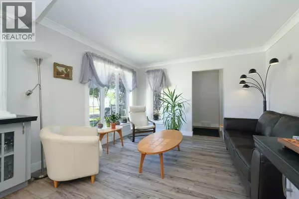 Lacombe, AB T4L1B8,5238 52 Street