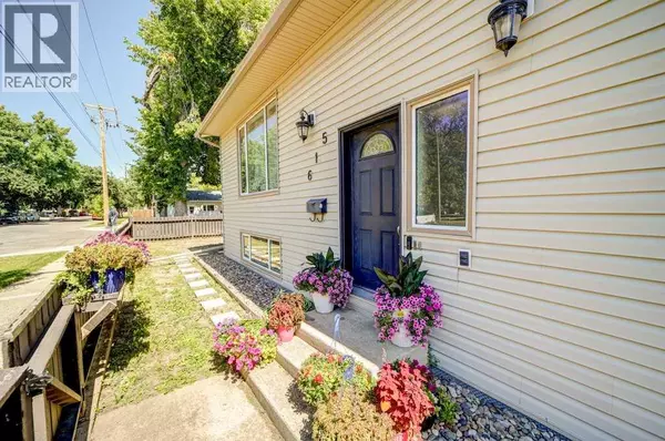Lethbridge, AB T1H5V8,615 19 Street N