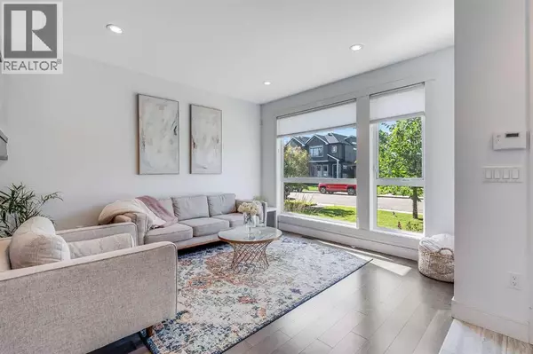 Calgary, AB T2M2N4,434 30 Avenue NW