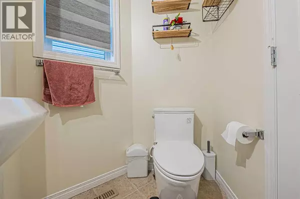 Calgary, AB T3J5M5,9249 Saddlebrook Drive NE
