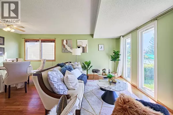 Calgary, AB T2Y1A8,16 Shawmeadows Crescent SW