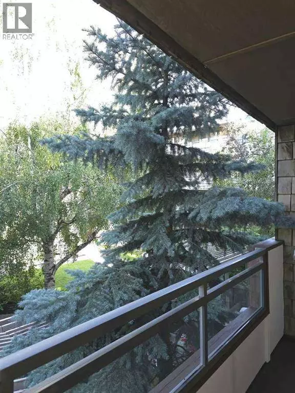 Calgary, AB T3A2V9,206, 3730 50 Street NW