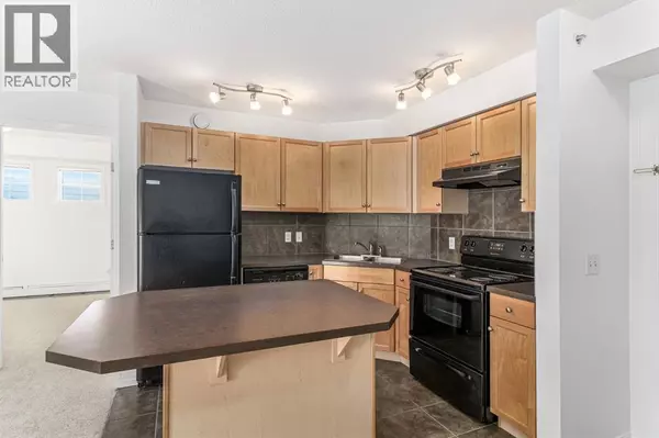 Calgary, AB T2A7Z4,416, 2000 Applevillage Court SE
