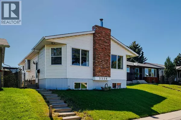 Calgary, AB T2B1T9,3236 Doverville Crescent SE