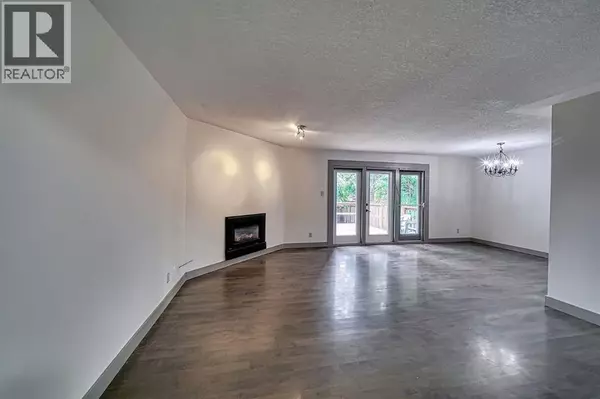 Calgary, AB T2W0X5,11147 Southdale Road SW