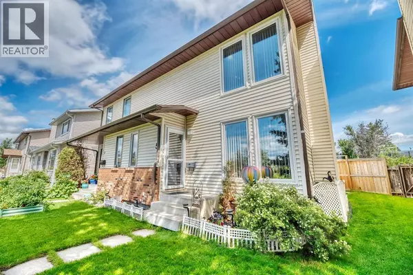 Calgary, AB T3J1B9,5 Falsby Place NE