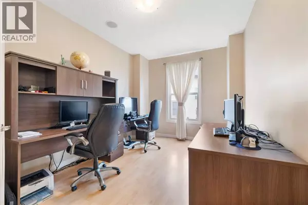 Calgary, AB T3M0K1,155 Autumn Close SE