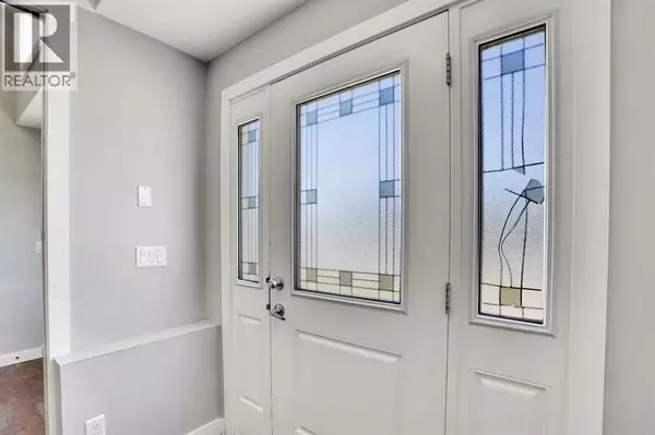 Calgary, AB T2B1J1,2034 44 Street SE