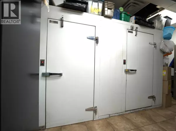 Calgary, AB T3G0B6,123 Vietnamese Restaurant