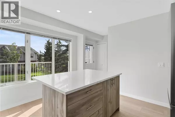 Calgary, AB T3H3M8,7 Prominence View SW