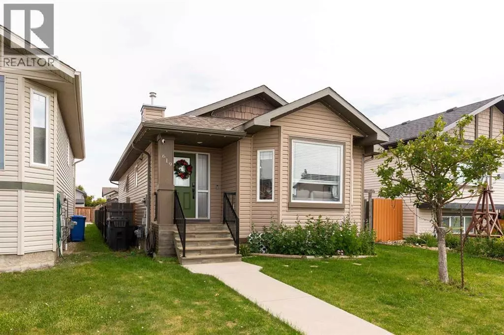 Lethbridge, AB T1H5M6,619 Florence Ho Leong Crescent N