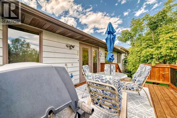 Cochrane, AB T4C1G8,22 Glenhill Drive