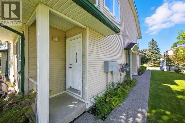 High River, AB T1V1S9,203, 616 19 Street SE