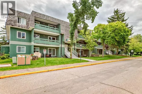 7312, 315 southampton Drive, Calgary, AB T2W2T6