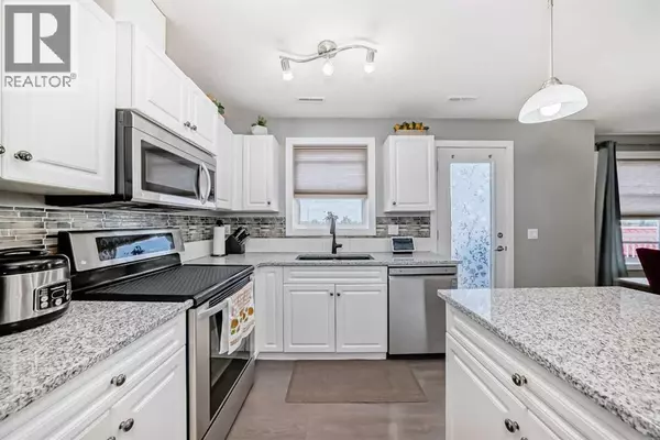 Okotoks, AB T1S2G4,302, 50 Westland Road